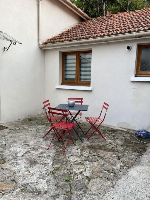 Petite Maison De Ville Au Calme Brie-Comte-Robert Exterior photo